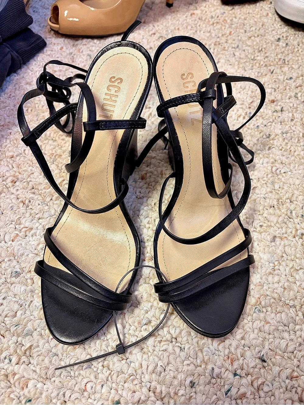 Schutz Leonie Black Strappy Wedge Sandals US 7B - Picture 2 of 4